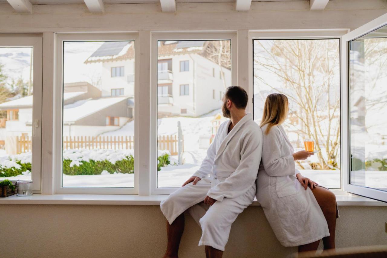Gruener Baum Naturparkhotel & Schwarzwald-Restaurant Todtnau Eksteriør bilde